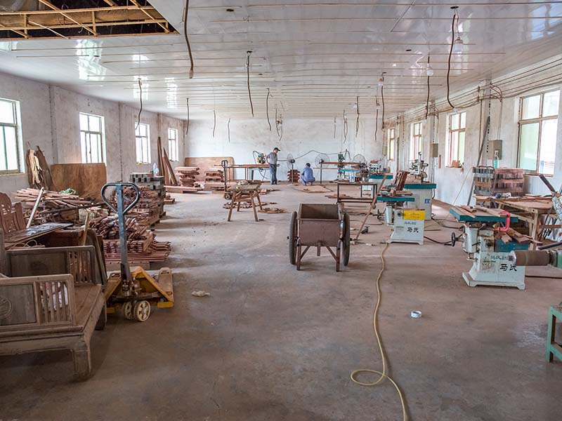 娄烦楼梯地板柜门的油漆修复-14