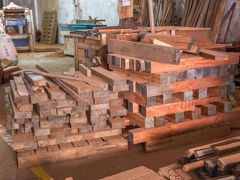 娄烦楼梯地板柜门油漆修复